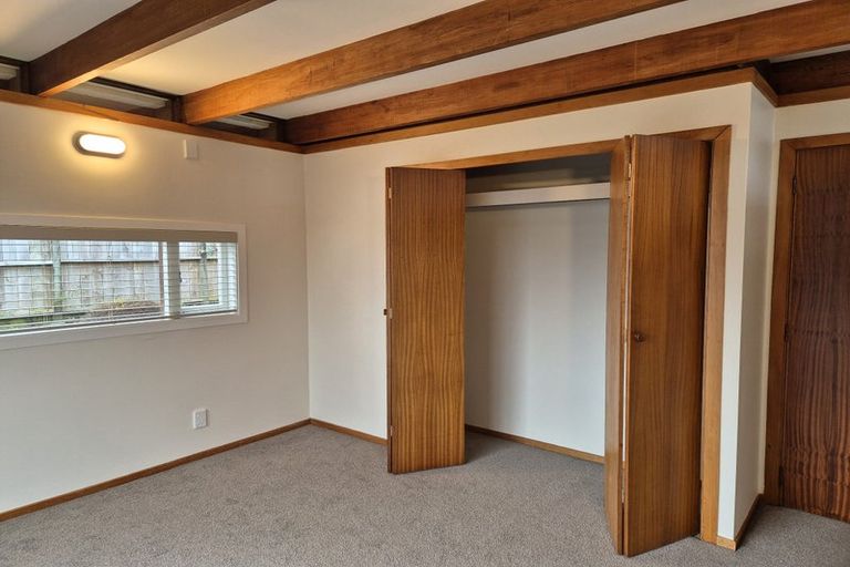 Photo of property in 39 Lucknow Terrace, Khandallah, Wellington, 6035