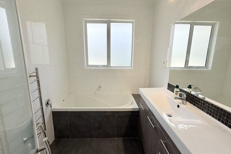 Photo of property in 37 Willoughby Avenue, Howick, Auckland, 2014