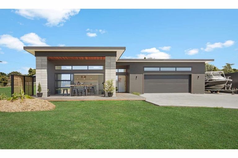 Photo of property in 3 Tareha Place, Kerikeri, 0230