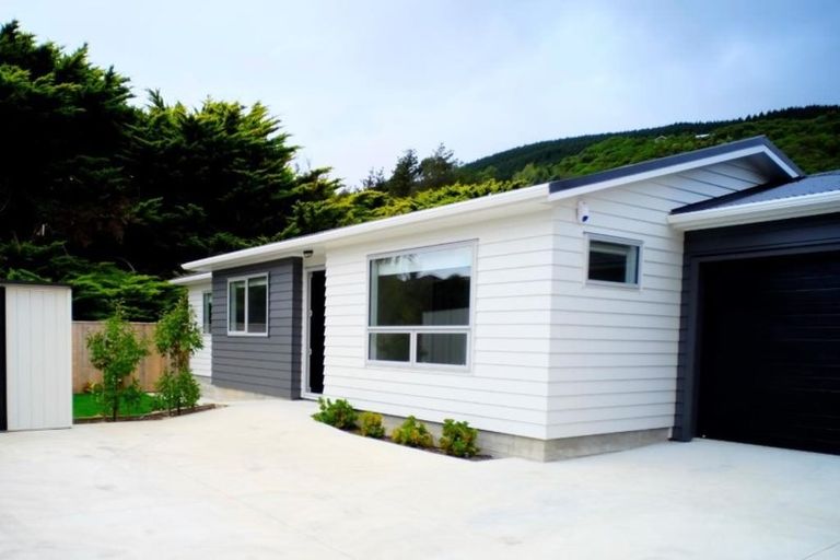 Photo of property in 41b Collins Avenue, Tawa, Wellington, 5028