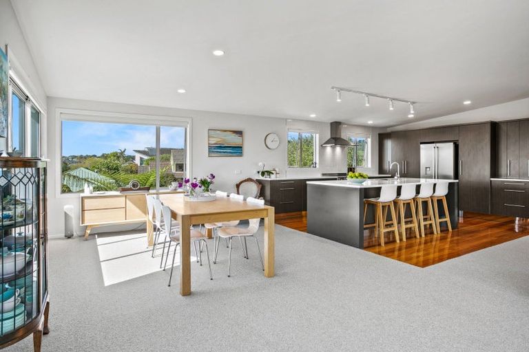 Photo of property in 17b Shearer Drive, Oakura, 4314