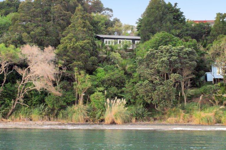 Photo of property in 62 Clinton Road, Tawharanui Peninsula, Matakana, 0986