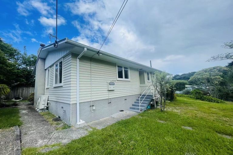 Photo of property in 70 Lake Road, Northcote, Auckland, 0627