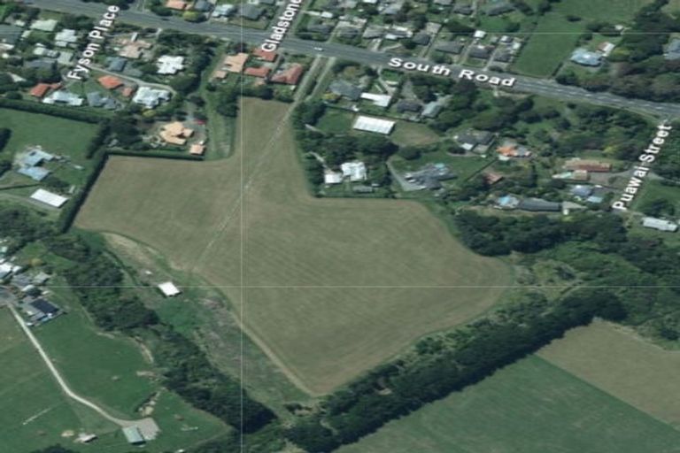 Photo of property in 165a South Road, Hawera, 4610