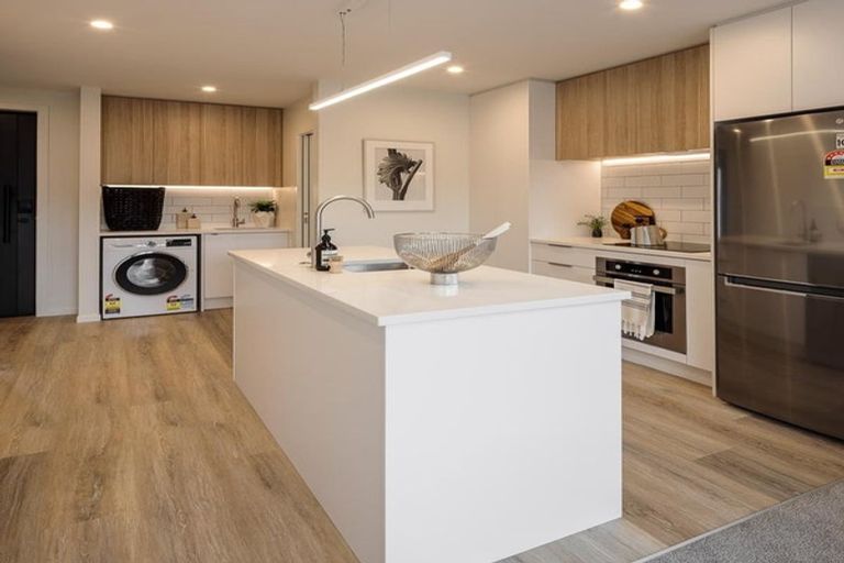 Photo of property in 1/90 Oxford Terrace, Epuni, Lower Hutt, 5011