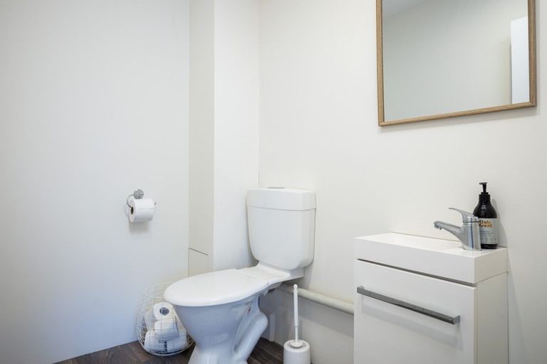 Photo of property in 25 Birdwood Avenue, Moturoa, New Plymouth, 4310