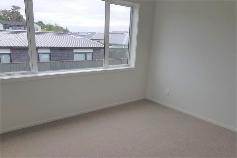 Photo of property in 42 Pateke Drive, Kenepuru, Porirua, 5022