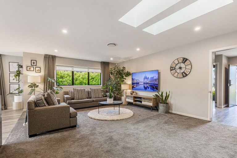 Photo of property in 33 Nellie Drive, Kumeu, 0810