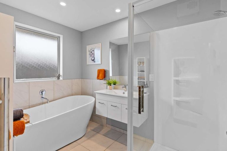 Photo of property in 32 Sutherland Drive, Kaiapoi, 7630