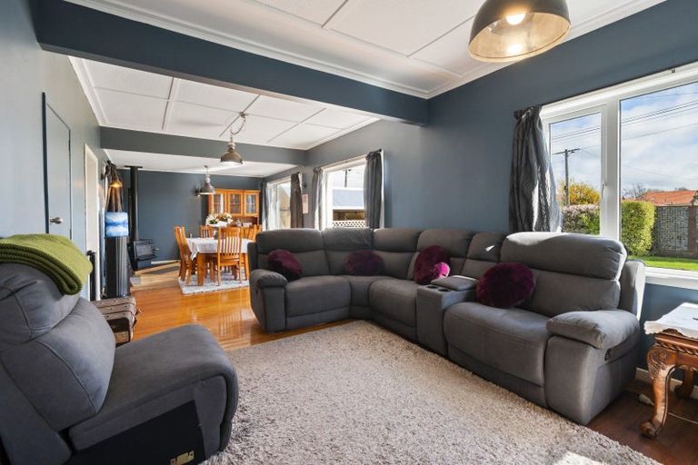 Photo of property in 21 Blackwell Street, Marton, 4710