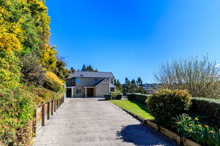 Photo of property in 33 Northview Crescent, Belleknowes, Dunedin, 9011