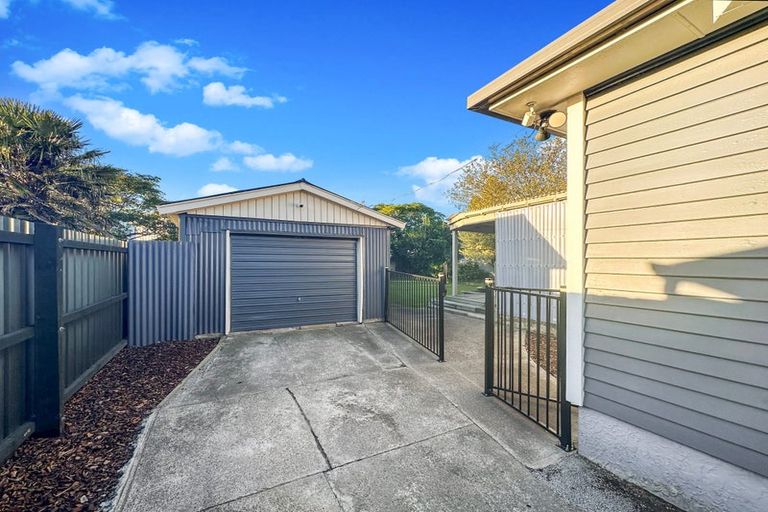 Photo of property in 28 Taurima Street, Hei Hei, Christchurch, 8042