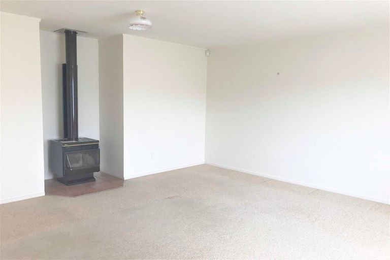 Photo of property in 22 Hadleigh Court, Paraparaumu, 5032