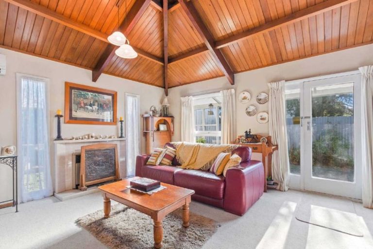 Photo of property in 172 Waimairi Road, Ilam, Christchurch, 8041