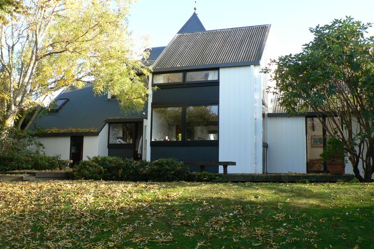 Photo of property in 116 Buick Crescent, Awapuni, Palmerston North, 4412