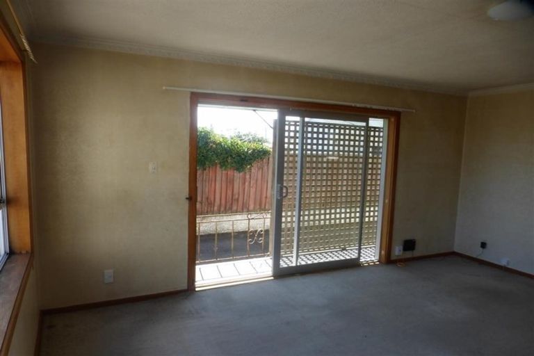 Photo of property in 2/245 Marine Parade, New Brighton, Christchurch, 8061