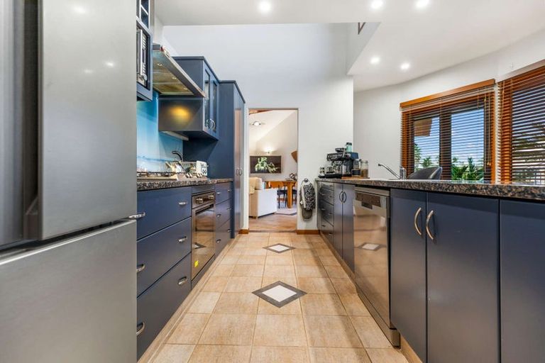 Photo of property in 28 Newport Key, Papamoa Beach, Papamoa, 3118