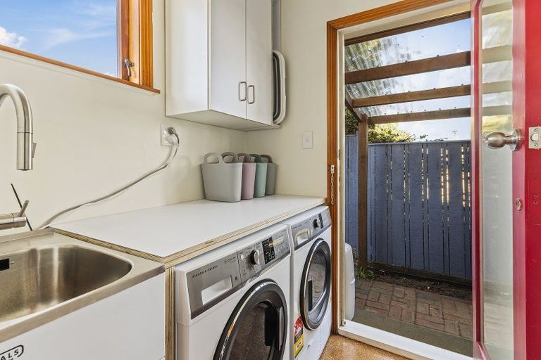 Photo of property in 24a Puriri Street, Miramar, Wellington, 6022