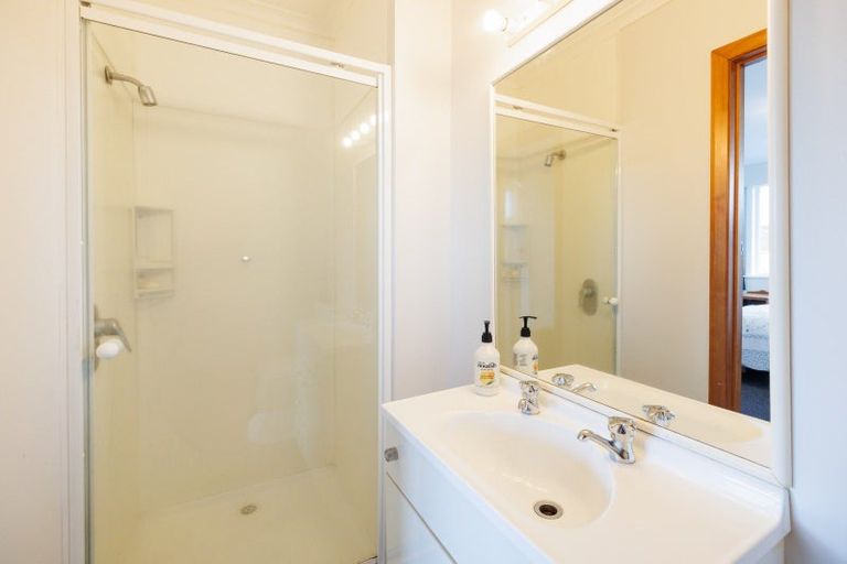 Photo of property in 37 Epsom Road, Hokowhitu, Palmerston North, 4410