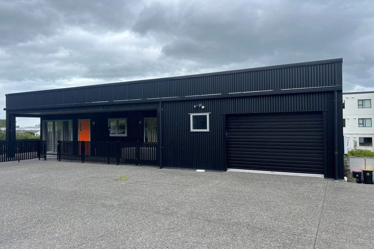 Photo of property in 17 Te Paeroa Road, Bethlehem, Tauranga, 3110