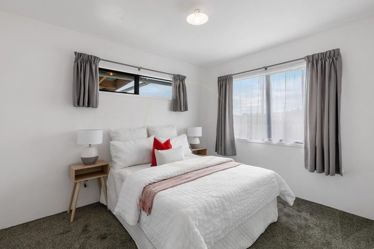 Photo of property in 2/5 Malaspina Place, Papatoetoe, Auckland, 2025