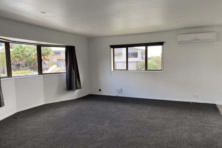 Photo of property in 13 Gilbass Avenue, Hamilton Lake, Hamilton, 3204