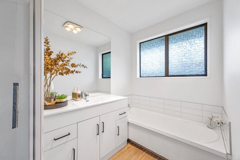 Photo of property in 1/38 Brogar Place, Casebrook, Christchurch, 8051