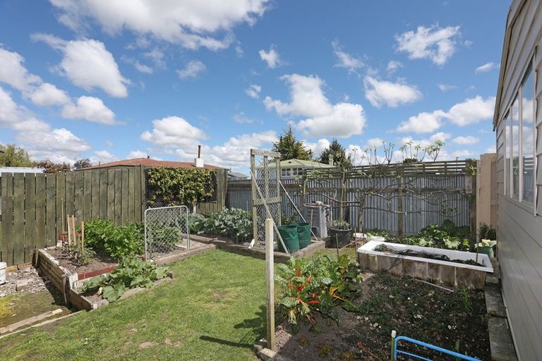 Photo of property in 14 Fergusson Street, Marton, 4710