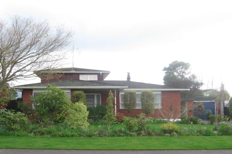 Photo of property in 26 Neri Crescent, Pomare, Rotorua, 3015