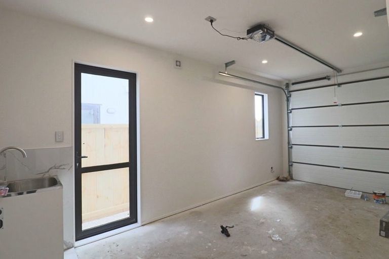 Photo of property in 11 John Gray Street, Papakura, 2110