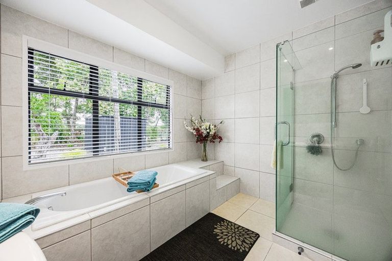 Photo of property in 368 Matua Road, Kumeu, 0891