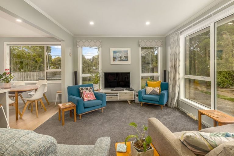 Photo of property in 14 Walton Road, Paraparaumu Beach, Paraparaumu, 5032