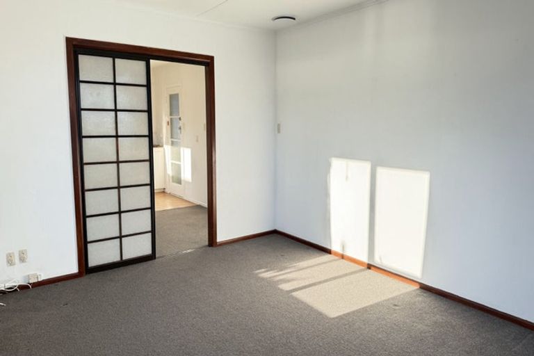 Photo of property in 17 Cypress Drive, Maungaraki, Lower Hutt, 5010