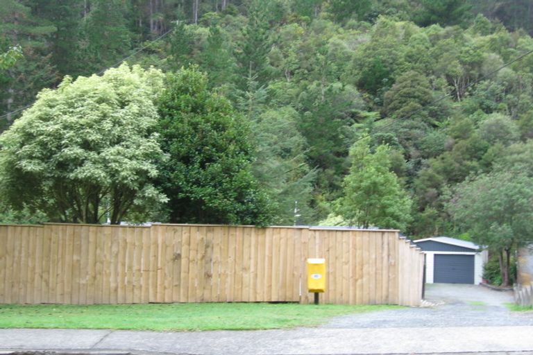 Photo of property in 45 Elmslie Road, Pinehaven, Upper Hutt, 5019