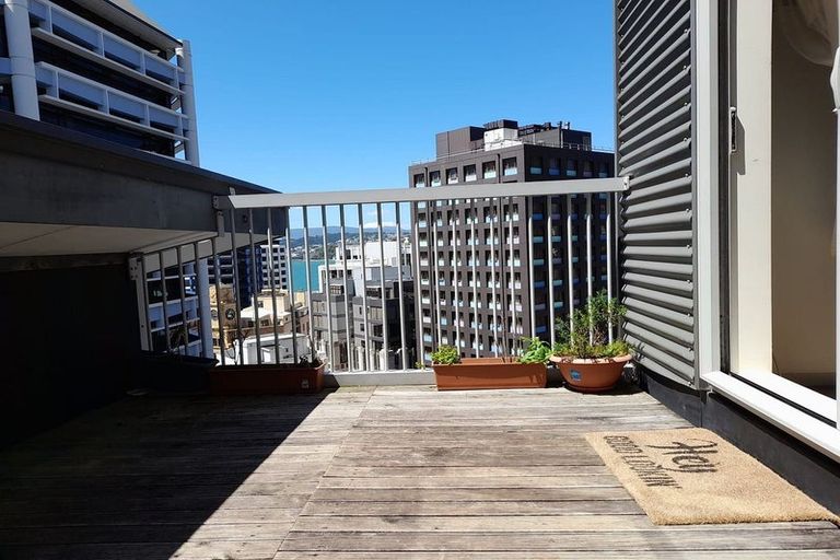 Photo of property in Terrace Heights Apartments, 2/163p The Terrace, Wellington Central, Wellington, 6011