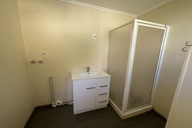 Photo of property in 3/12 Routley Drive, Glen Eden, Auckland, 0602