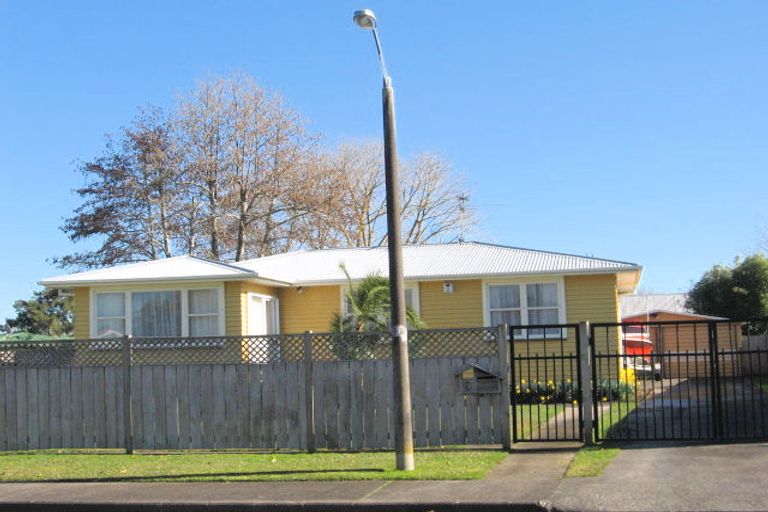Photo of property in 9 Winiata Terrace, Papakura, 2110