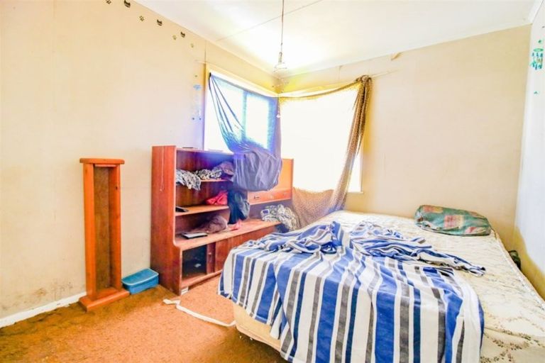 Photo of property in 14 Egmont Street, Patea, 4520