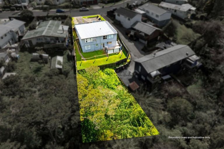 Photo of property in 44 Chippendale Crescent, Birkdale, Auckland, 0626