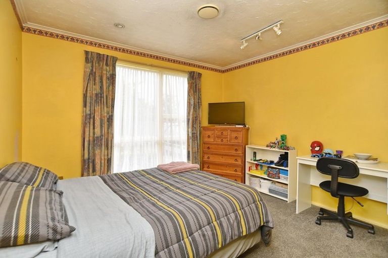 Photo of property in 22 Wingate Street, Redwood, Christchurch, 8051