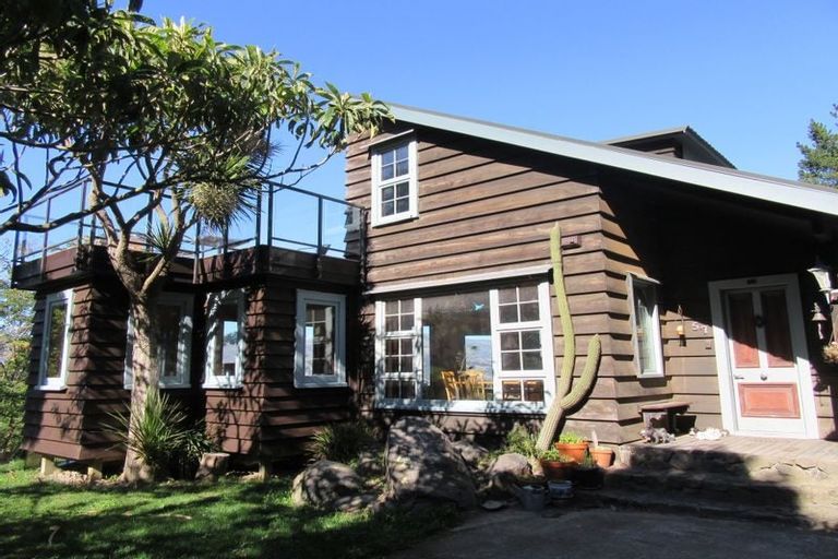 Photo of property in 57 Hawkhurst Road, Lyttelton, 8082