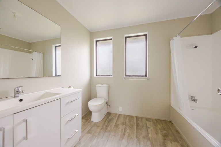 Photo of property in Abbott Street, Waipawa, 4210