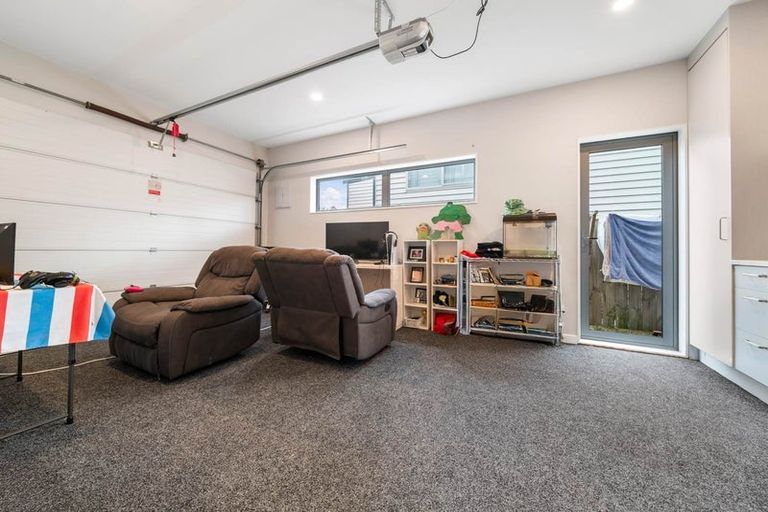 Photo of property in 4 Kearney Place, Massey, Auckland, 0614