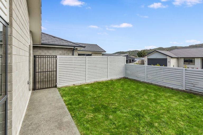 Photo of property in 4 Craigie Way, Wainuiomata, Lower Hutt, 5014
