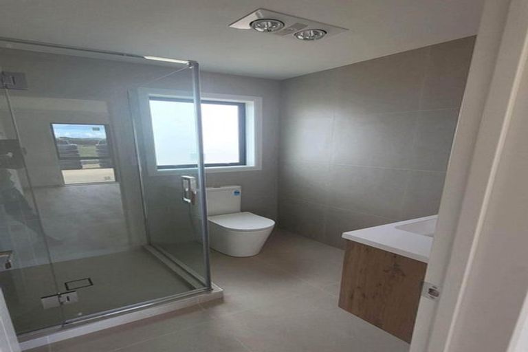 Photo of property in 14 Livery Lane, Taupaki, 0782