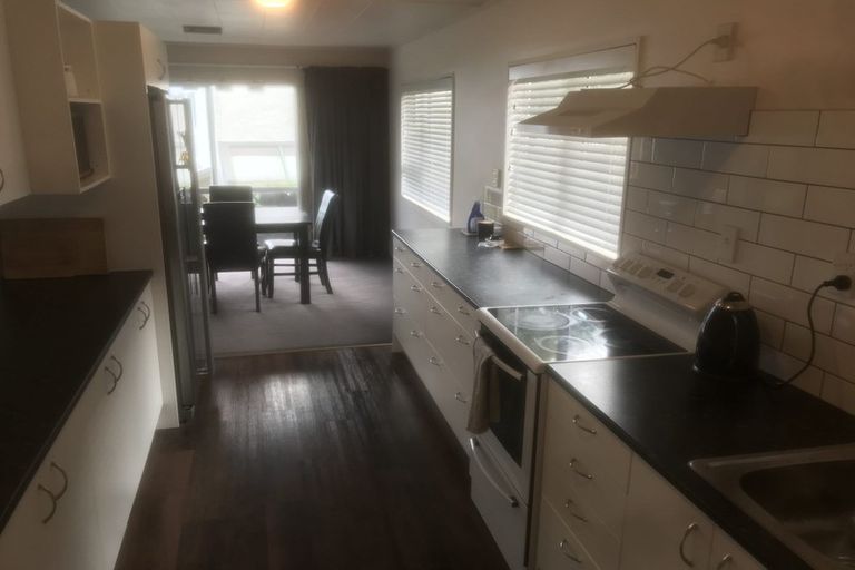 Photo of property in 15b Williams Street, Sunshine Bay, Queenstown, 9300