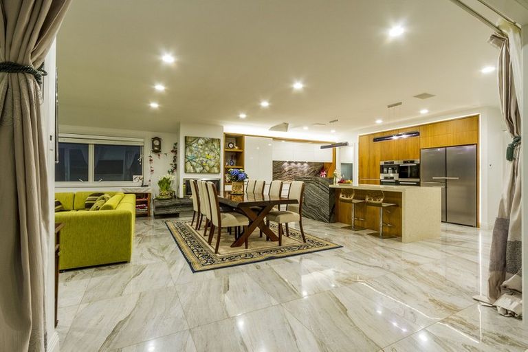 Photo of property in 2 Seacliffe Avenue, Belmont, Auckland, 0622