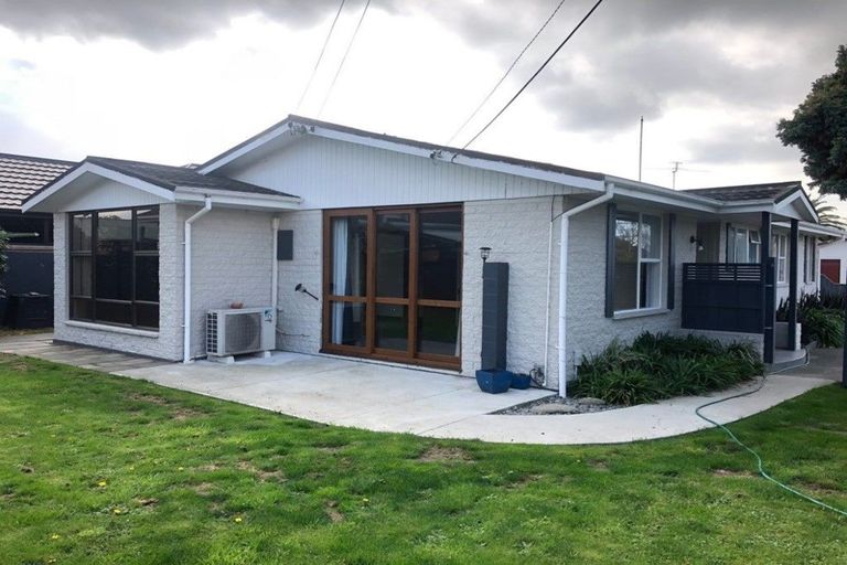Photo of property in 1a Barclay Place, Burwood, Christchurch, 8061
