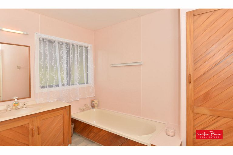 Photo of property in 100 Te Rongo Road, Parua Bay, Whangarei, 0174