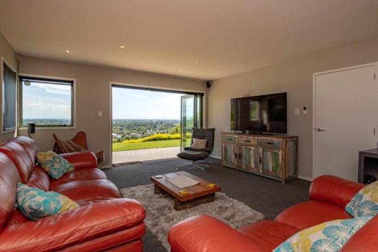 Photo of property in 42 Woodlau Rise, Huntsbury, Christchurch, 8022